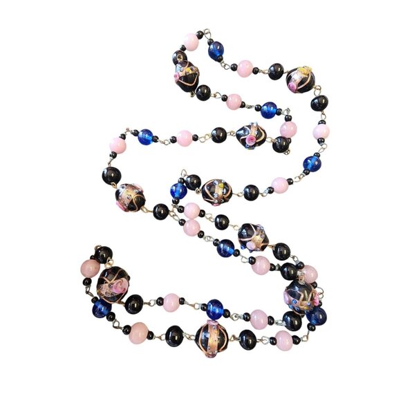 Fabulous Antique Glass and Wedding Cake Beaded Necklace (A5663)